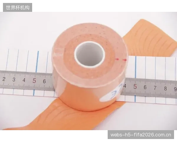 运动员因绷带粘性失效或过敏导致更严重的伤害，在责任界定时，压敏胶的质量认证缺失是否成为了保险公司拒赔的理由？